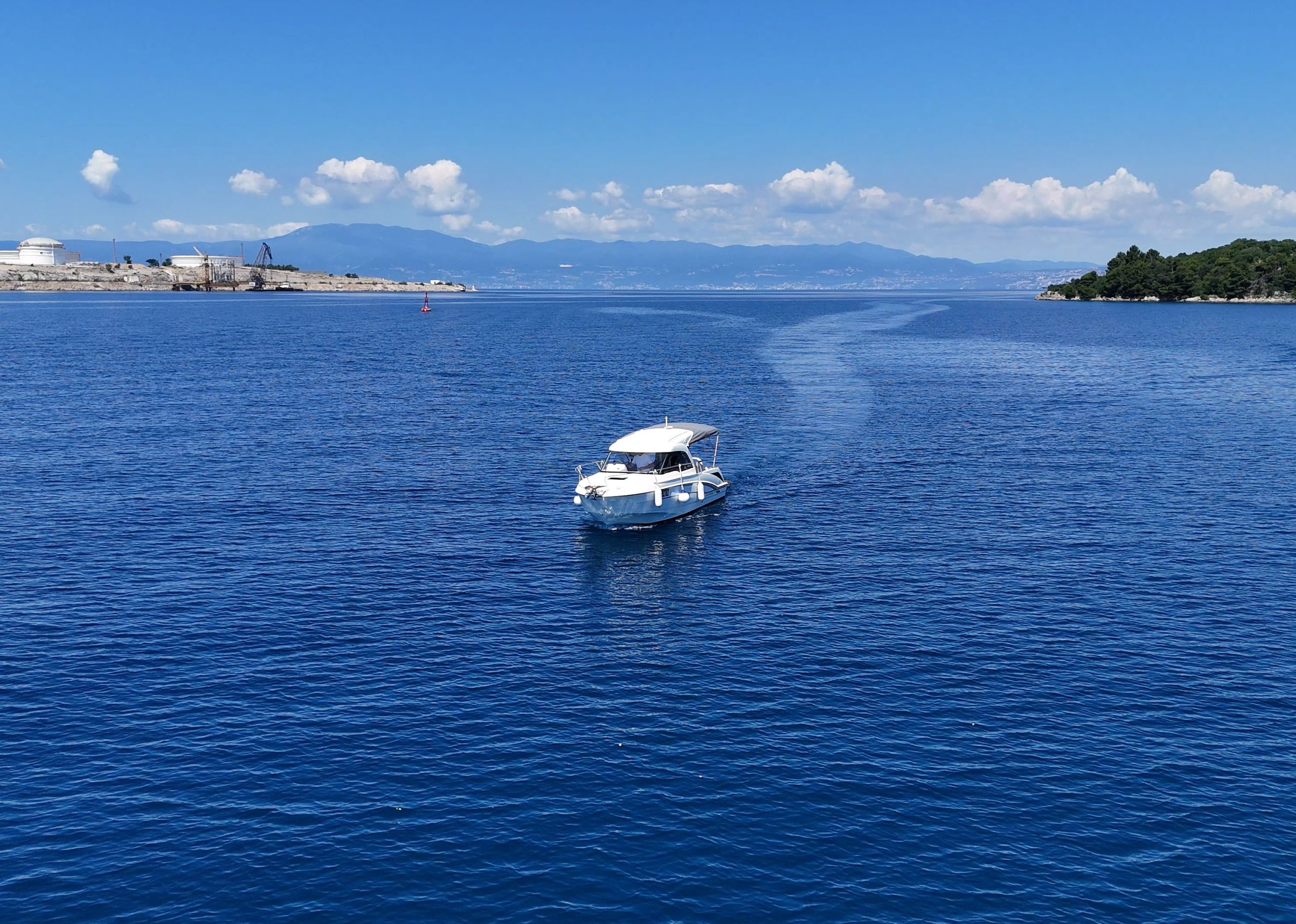 Cassiopeia penthouse and rooftop terrace overlooking the Adriatic in Omišalj, island of Krk